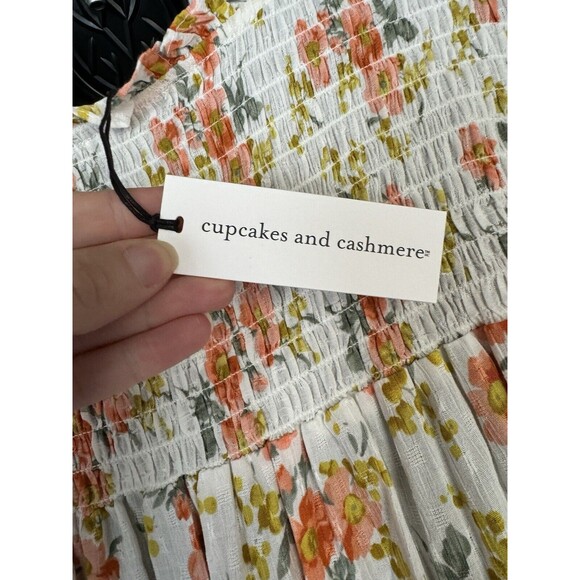 Cupcakes And Cashmere Top Women's Size XL White Coral Pink Floral Smocked Blouse - Picture 5 of 7
